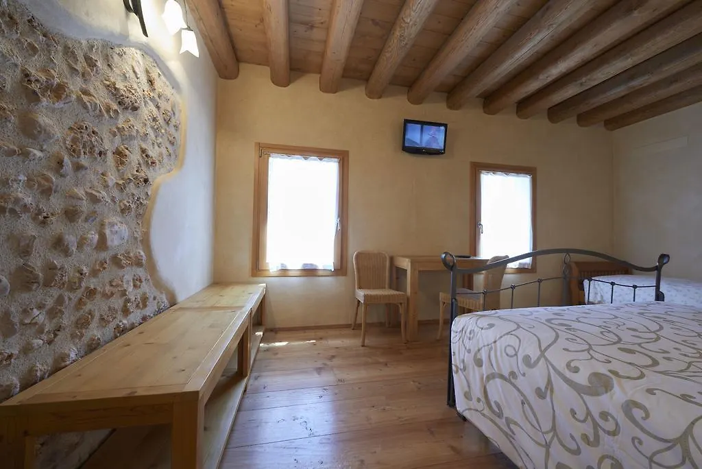 Agriturismo La Paterna Giavera del Montello 0*,  Italien